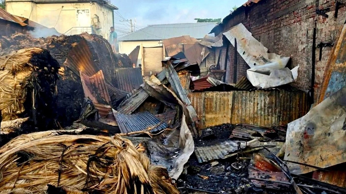 বহরপুর বাজারে আগুন, পুড়ল ৭ দোকান