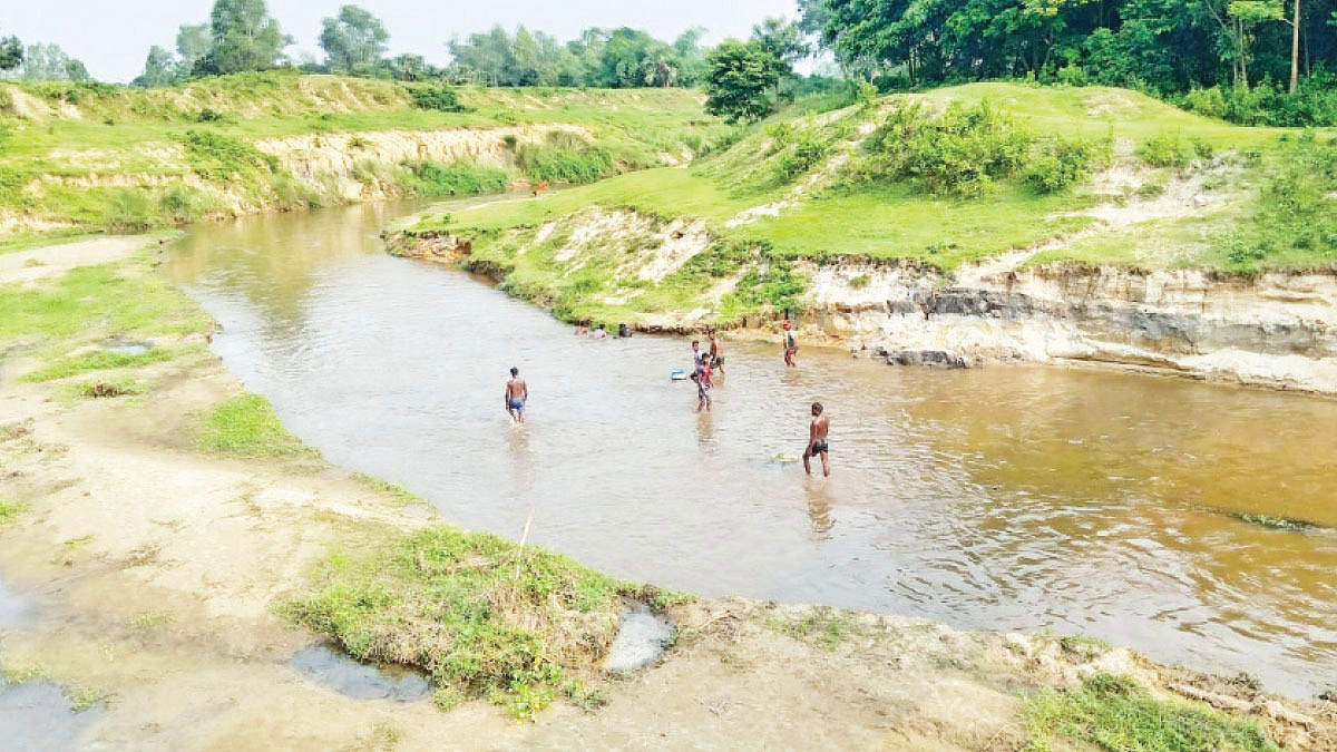 সাঁওতাল গ্রামে