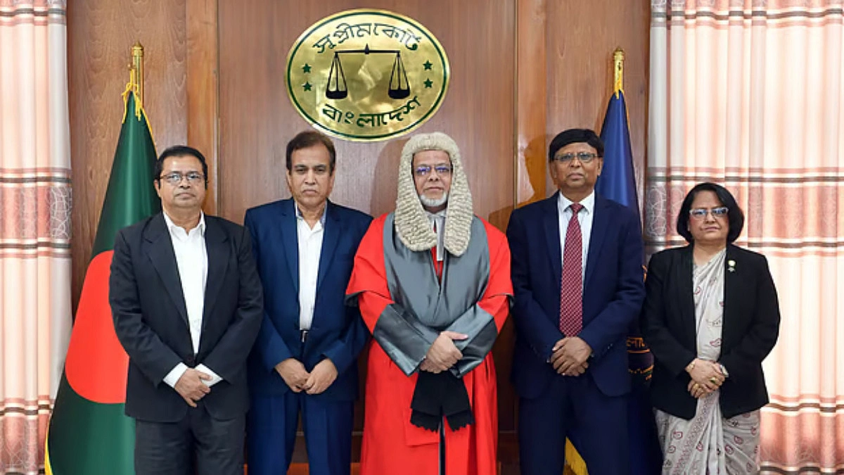 পিএসসির নতুন চার সদস্যের শপথ গ্রহণ