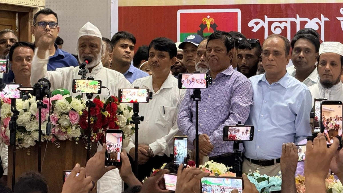 মহানবীর আদর্শে শান্তি-সম্প্রীতির সমাজ গড়ার আহ্বান এলজিআরডি মন্ত্রীর