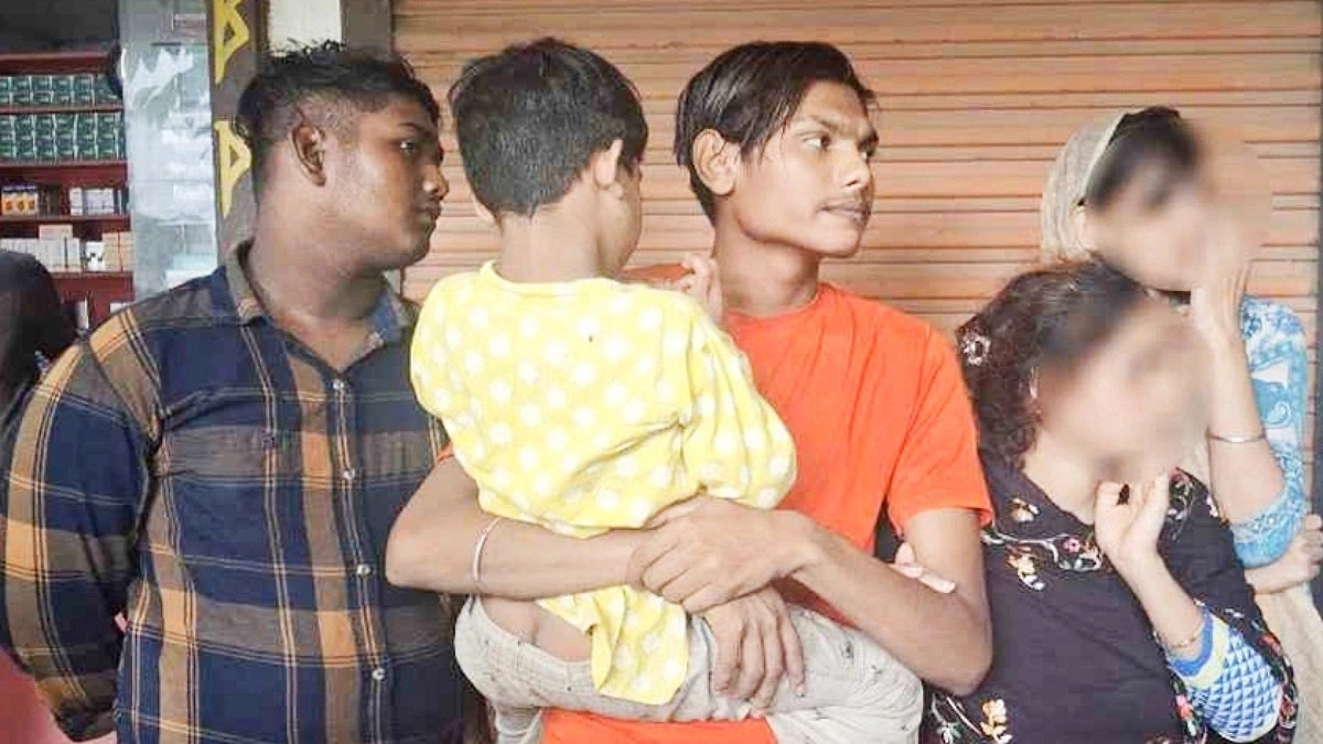 পুশইন সন্দেহে জীবননগর সীমান্ত থেকে ৫ জন আটক