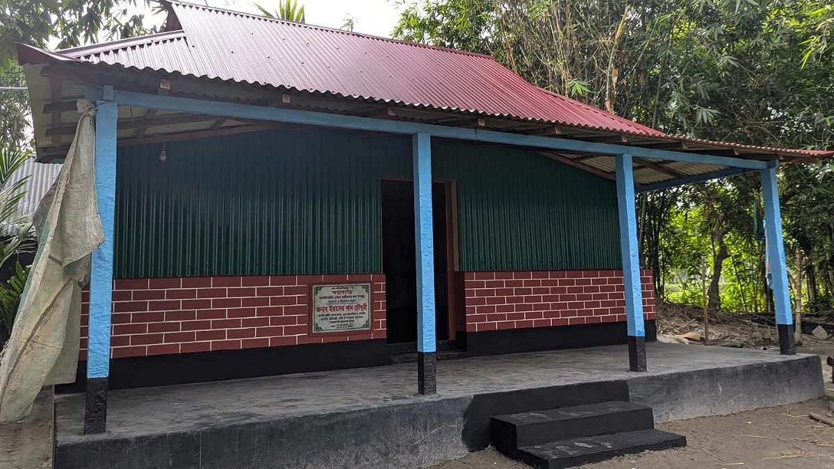ভাঙা ঘর থেকে ‘স্বপ্ন বাড়ি’