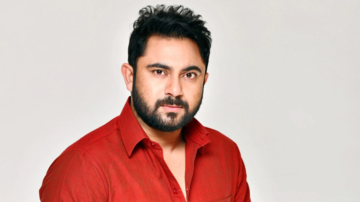 বকেয়া টাকা চাওয়ায় কাঠমিস্ত্রিকে মারধরের অভিযোগ সোহমের বিরুদ্ধে