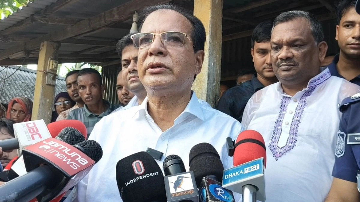 সমাজের বিশৃঙ্খলাকারীদের কোনো ছাড় হবে না: ত্রাণমন্ত্রী
