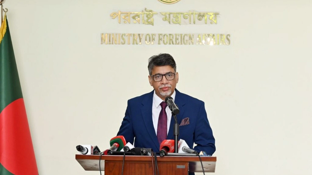 তারেক রহমানের ভারত সফর বিঘ্নিত শেখ হাসিনার সংবাদ সম্মেলনে