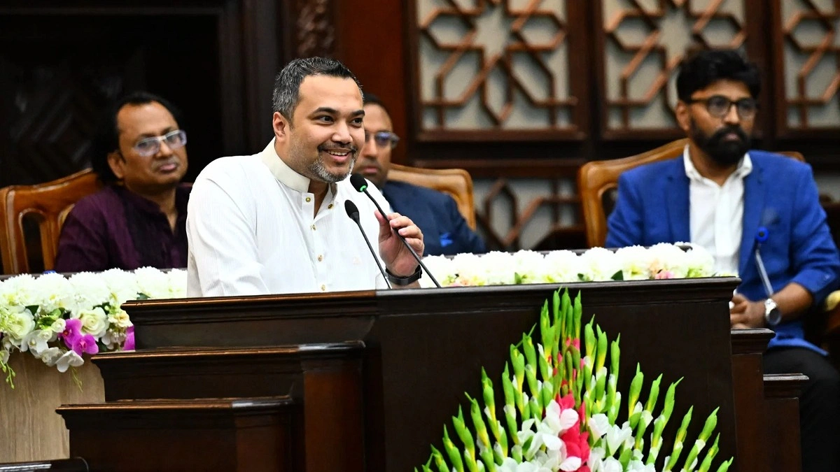 গণতন্ত্র ও সুশাসন প্রতিষ্ঠার ‘অন্তহীন পথে’ সরকার
