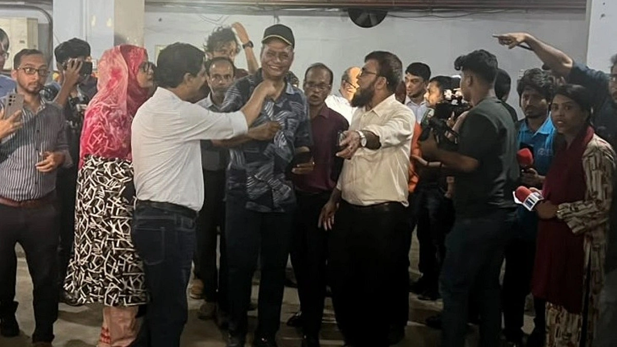 মেয়রের মালিকানাধীন হাসপাতালে চট্টগ্রাম উন্নয়ন কর্তৃপক্ষের অভিযান