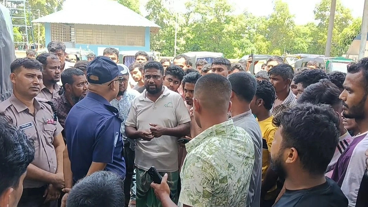 গ্যাস না পেয়ে সড়ক অবরোধ