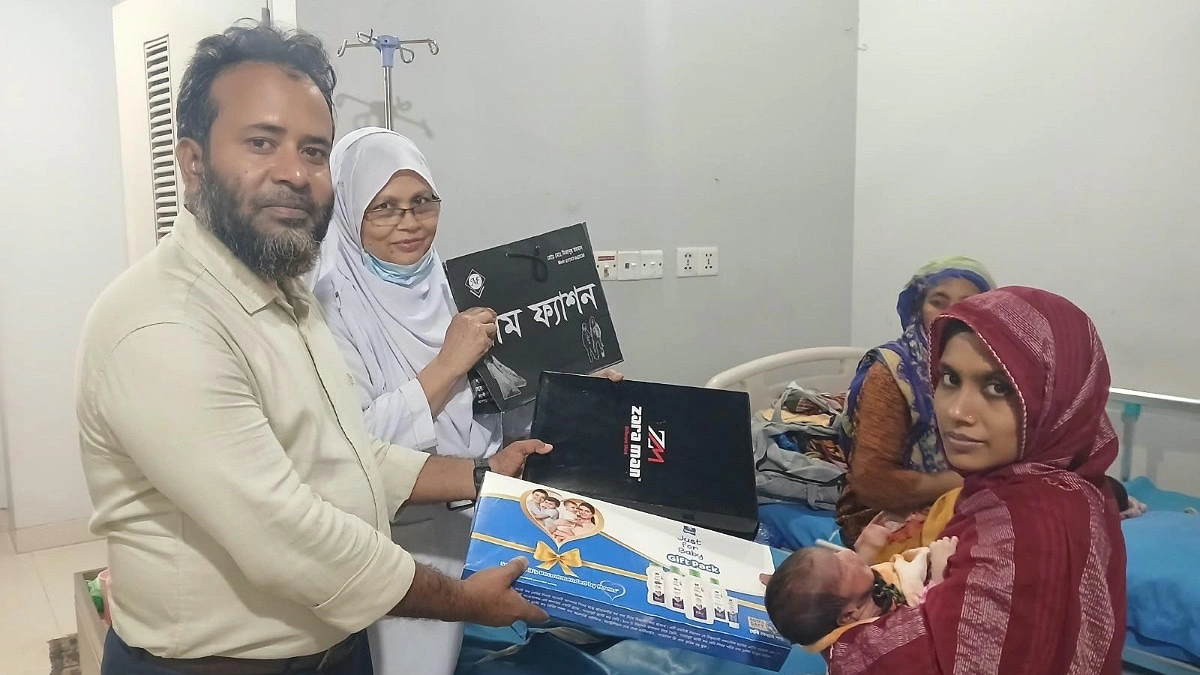 আশুলিয়ায় একসঙ্গে ৩ শিশুর স্বাভাবিক প্রসব