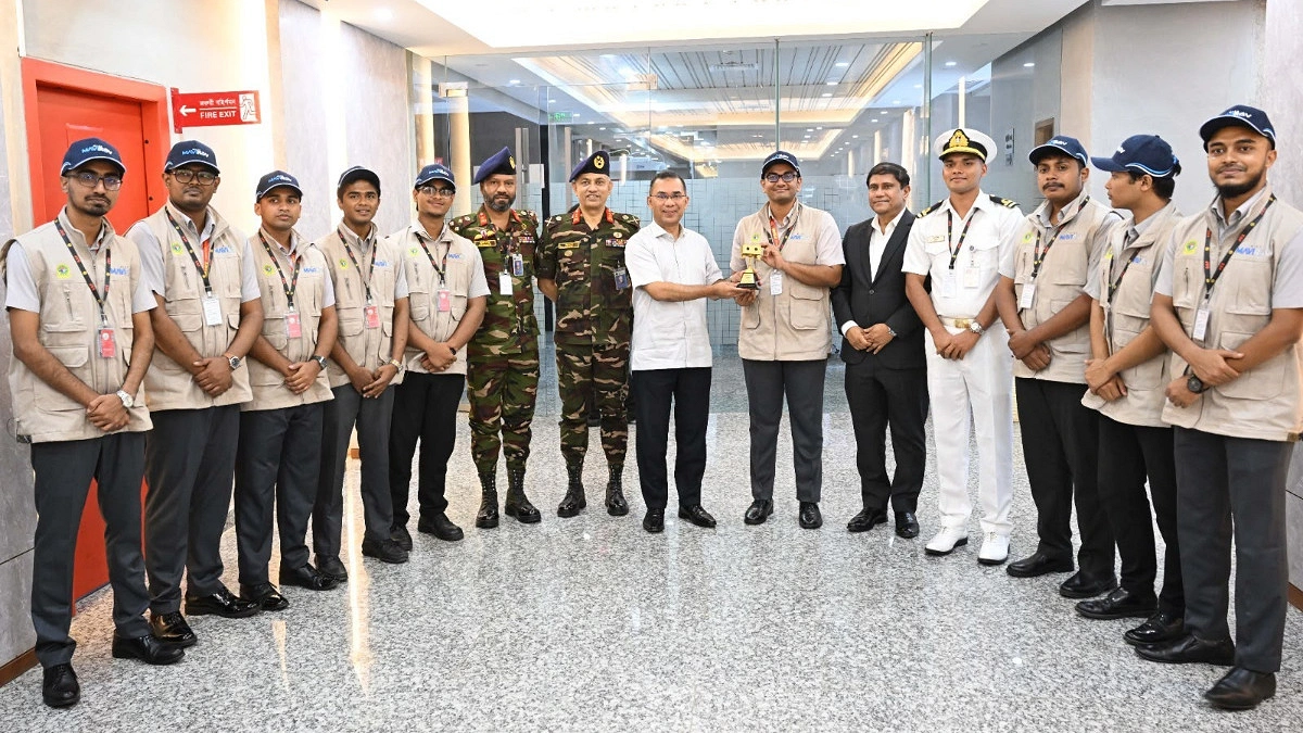 আন্তর্জাতিক প্রতিযোগিতায় চ্যাম্পিয়ন শিক্ষার্থীদের প্রধানমন্ত্রীর অভিনন্দন
