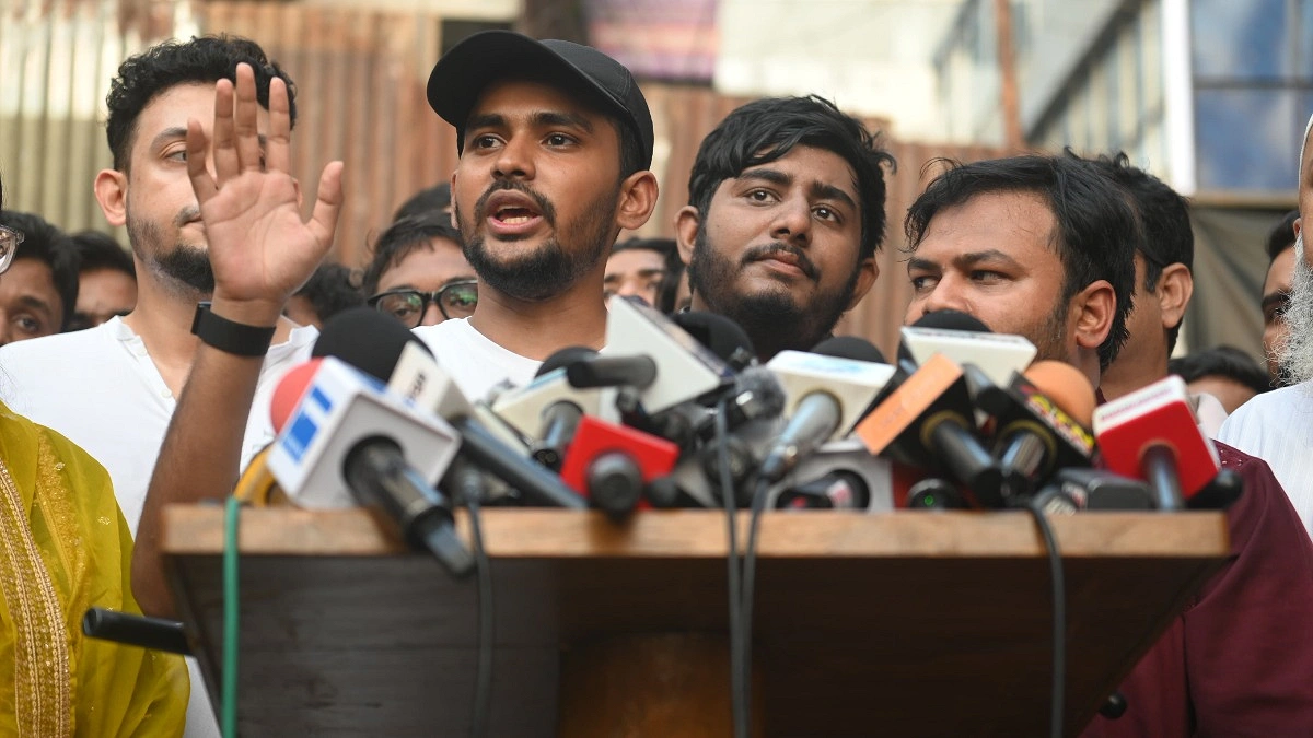 রাড্ডা ক্লিনিক যারা দখল করেছিল, তারাই এসে এখন পরিষ্কার করছে