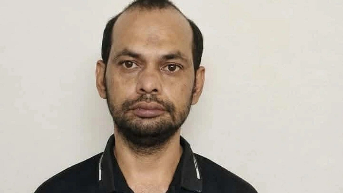 খুলনায় ২২ মামলার আসামি গ্রেপ্তার