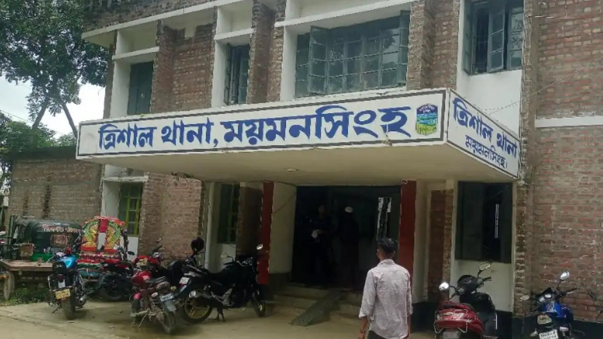 ত্রিশালে বাসের ধাক্কায় অটোরিকশার দুই যাত্রী নিহত