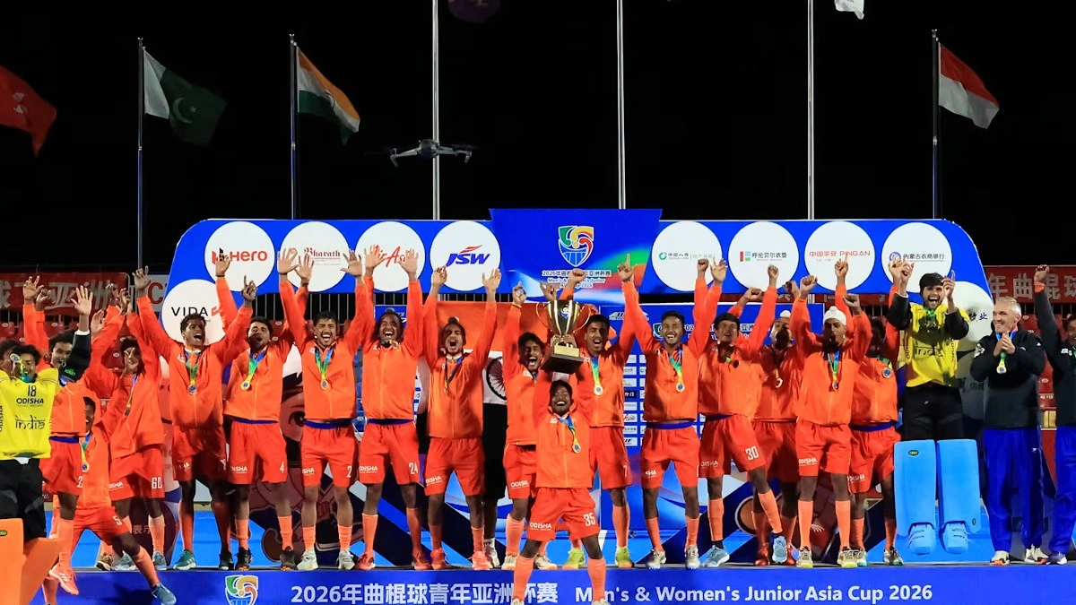 একইদিনে ভারতের তিন শিরোপা