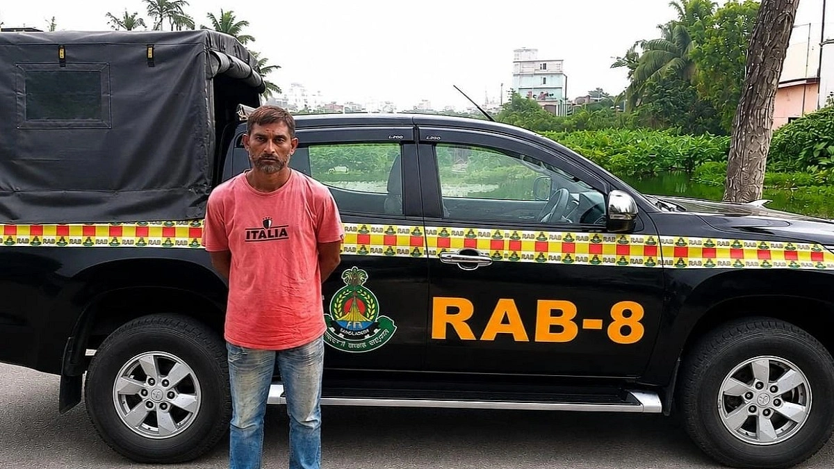 ১৪ মামলার পলাতক আসামী জনি গ্রেপ্তার
