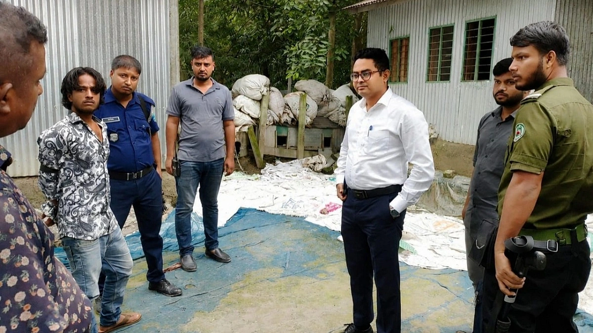 মাকে মারধরের ঘটনায় ছেলের ৬ মাসের জেল, ১০০ টাকা জরিমানা