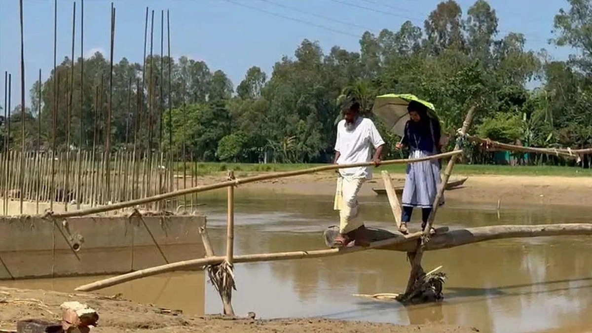 বছর যায়, শেষ হয় না পাগলা সেতুর নির্মাণকাজ