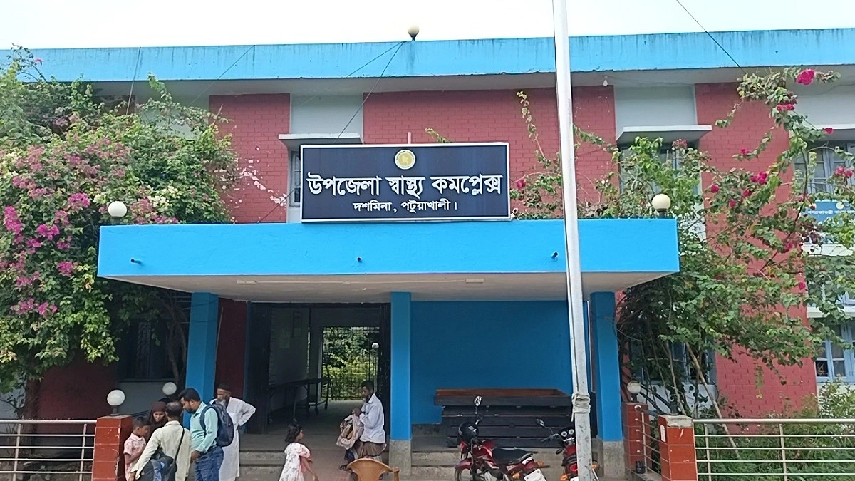 খেলতে খেলতে পুকুরে তলিয়ে গেল দুই বছরের আব্দুল্লাহ