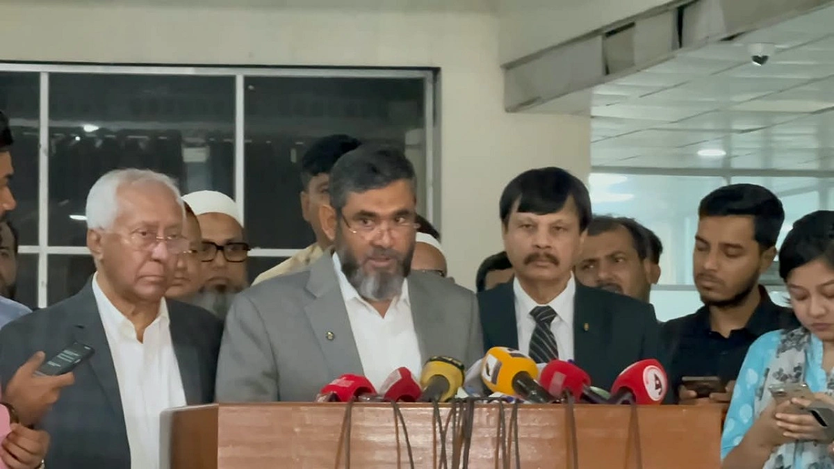 ইউপি নির্বাচন নিয়ে কথা ঘুরল ইসির