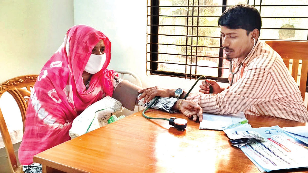 খুবজীপুরের ‘প্রবীণ সেবাকেন্দ্র’