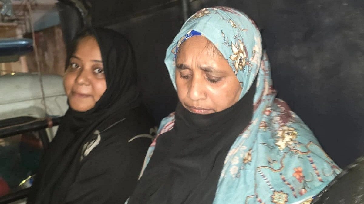শেখ হাসিনার জন্মদিনে বৃদ্ধাশ্রমে খাবার বিতরণ, মা-ছেলেসহ গ্রেপ্তার ৭