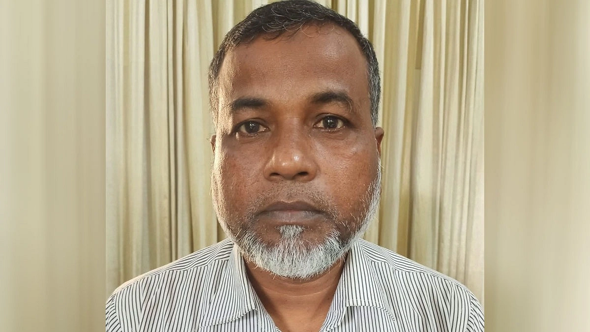 হরিরামপুরের সেই স্যানিটারি ইন্সপেক্টরকে শোকজ