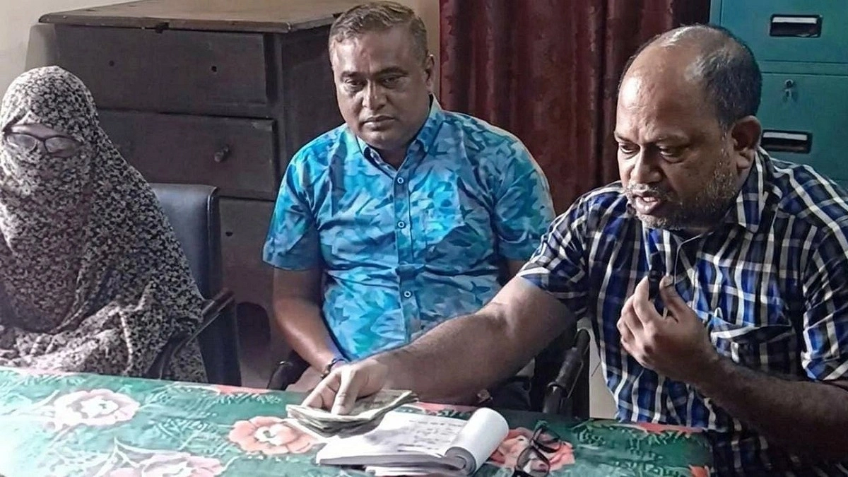 বিনা টিকিটে ট্রেন ভ্রমণ, স্বেচ্ছায় ২৫ হাজার টাকা জরিমানা দিলেন নারী যাত্রী