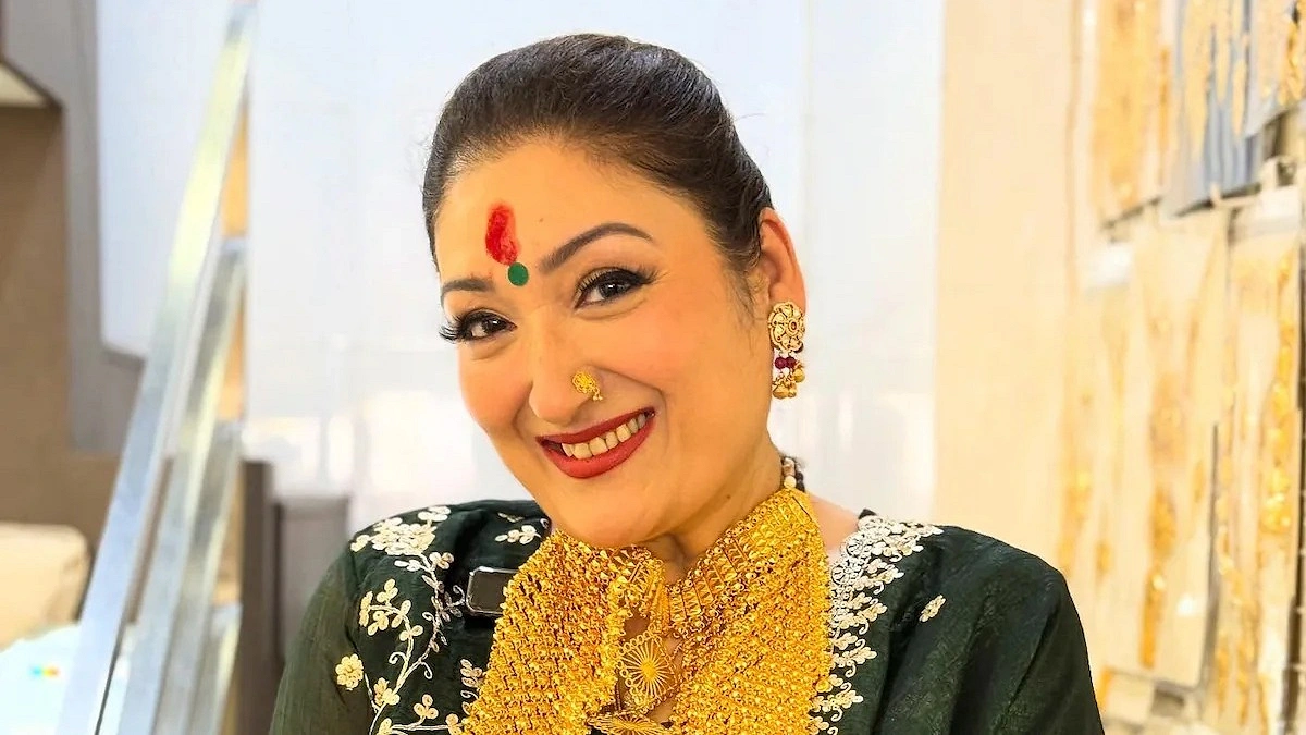 নেপালের বন্যার্তদের পাশে দাঁড়াতে চান গোবিন্দর স্ত্রী সুনিতা