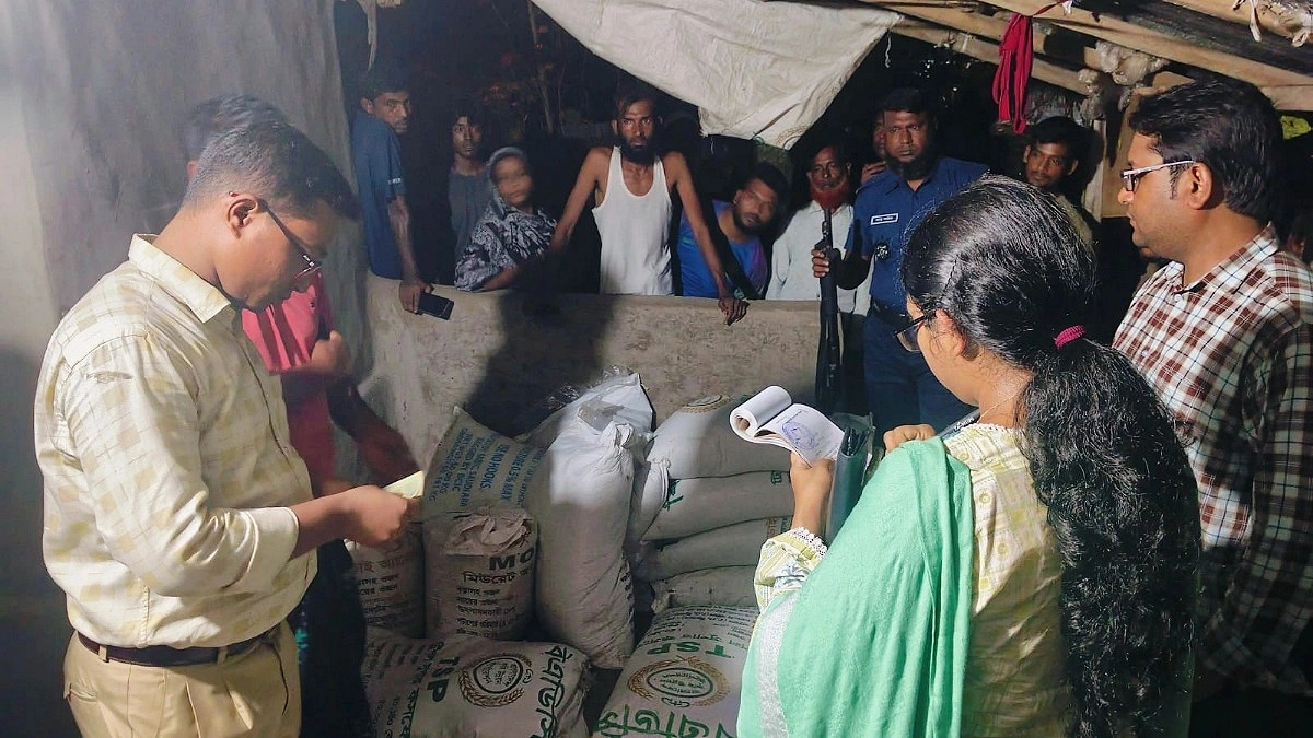 সিংড়ায় ২৬১ বস্তা সার জব্দ, ৪ ব্যবসায়ীর দণ্ড