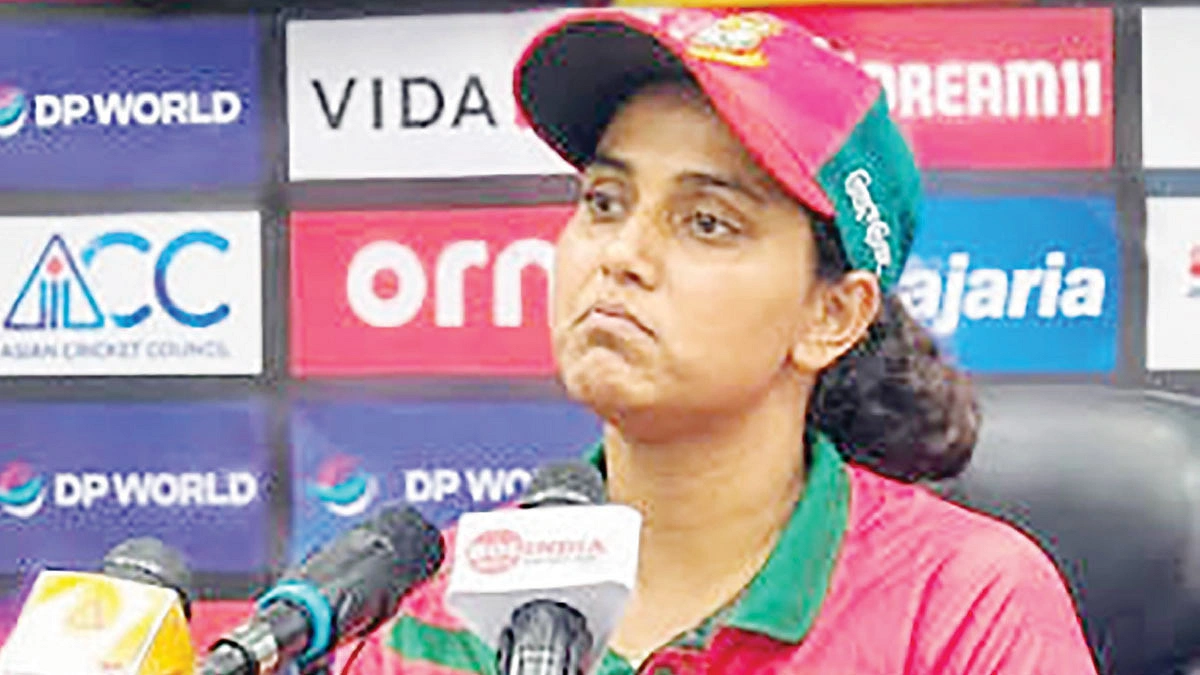 টি-টোয়েন্টি খেলাই ভুলে গেছে মেয়েরা!