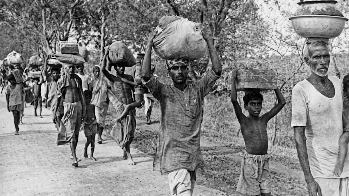 সেপ্টেম্বর অন যশোর রোড: কবিতা যখন মুক্তিযুদ্ধের দলিল