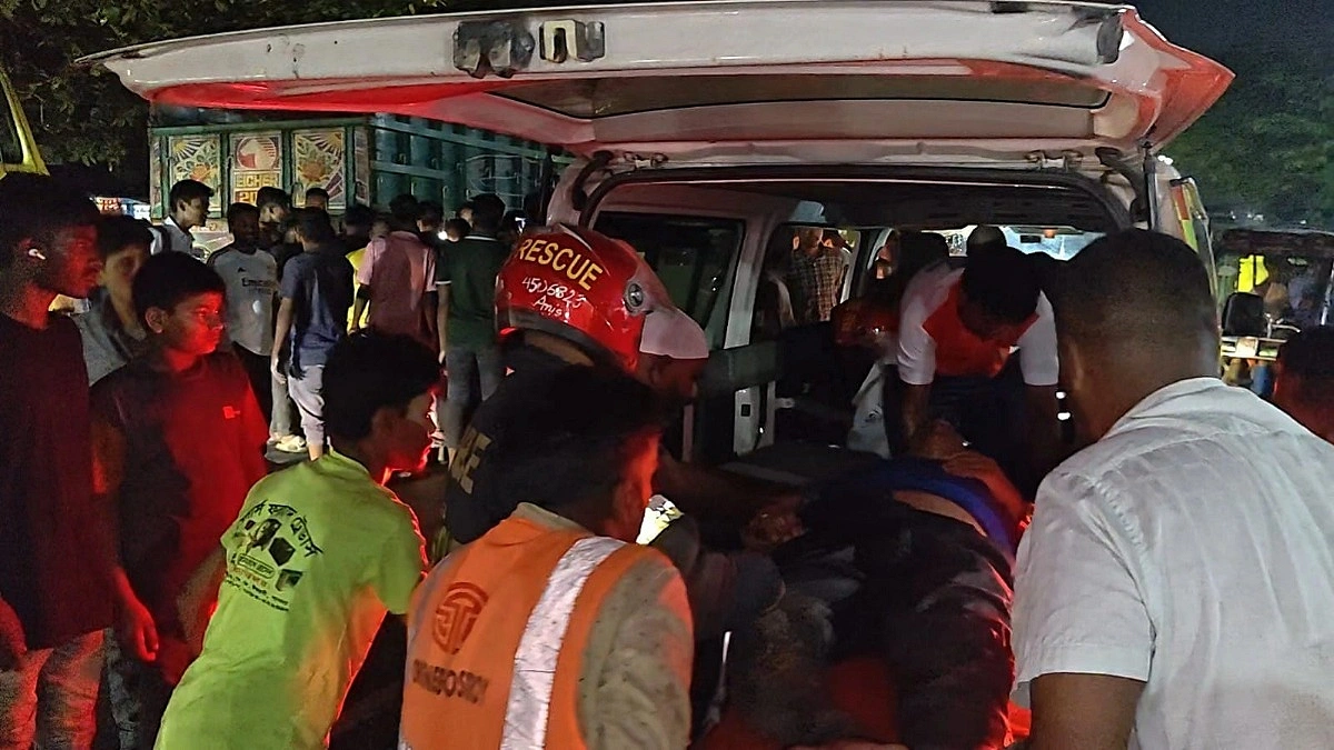 ছেলের বিয়ের কেনাকাটা করে ফেরার পথে ট্রাকচাপায় মা-বাবা নিহত