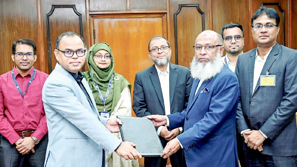 সিএমএসএমই খাতের পুনঃঅর্থায়নে বিভিন্ন ব্যাংকের সঙ্গে কেন্দ্রীয় ব্যাংকের চুক্তি