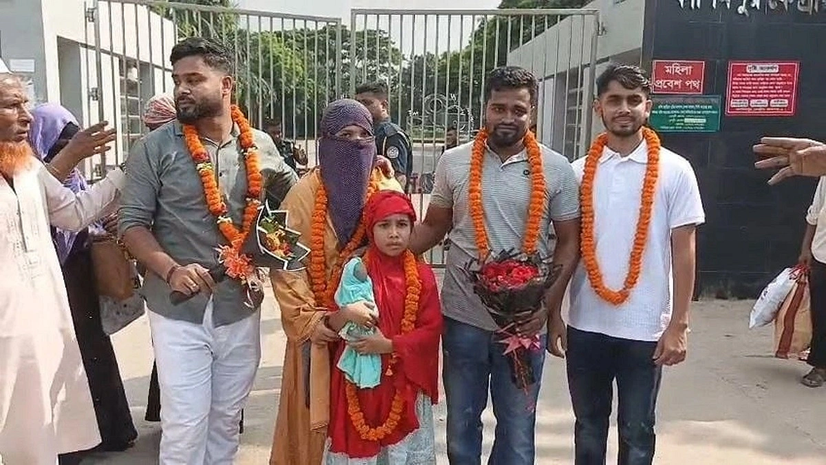 নুসরাত হত্যা মামলায় খালাসপ্রাপ্ত ৮ আসামি কারামুক্ত