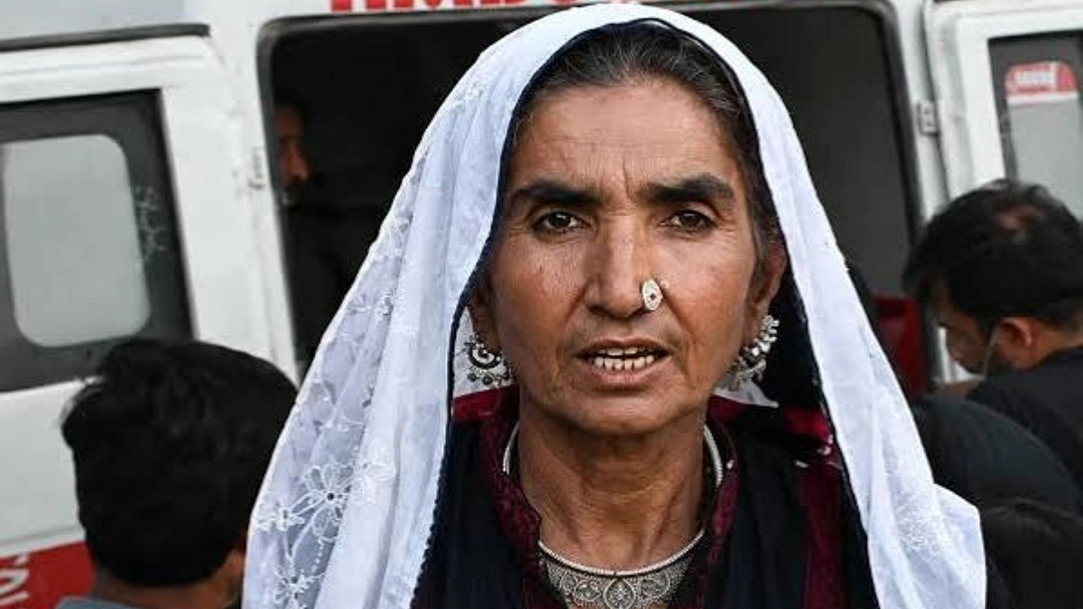 বেলুচিস্তানে নারী লোকশিল্পীকে গুলি করে হত্যা