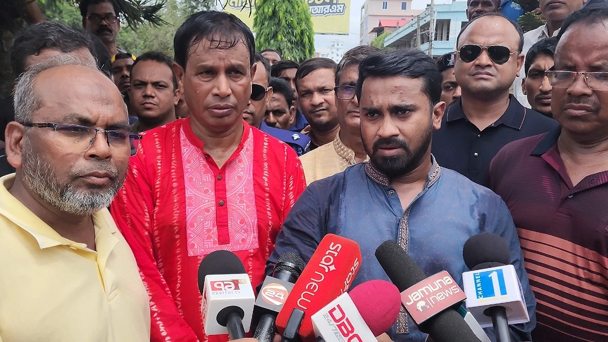 আ.লীগকে ফেরাতে লংমার্চের ঘোষণা দিয়েছে জামায়াত-এনসিপি: রাশেদ খাঁন