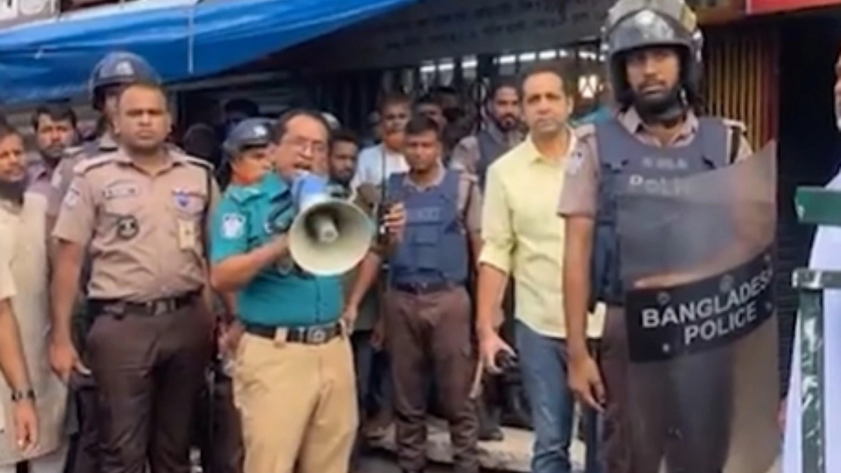 জাসদের কেন্দ্রীয় কার্যালয় থেকে অর্ধশতাধিক নেতাকর্মী আটক