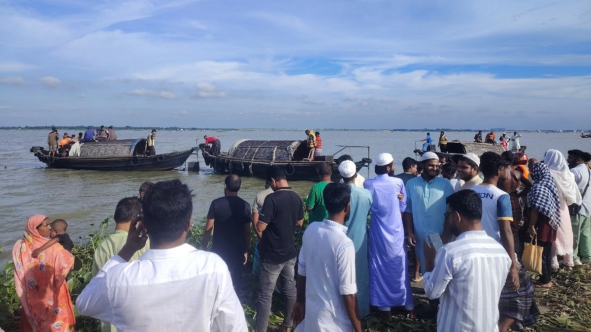 মেঘনায় তলিয়ে যাওয়া দুই ভাইয়ের মরদেহ উদ্ধার, নিখোঁজ বন্ধু
