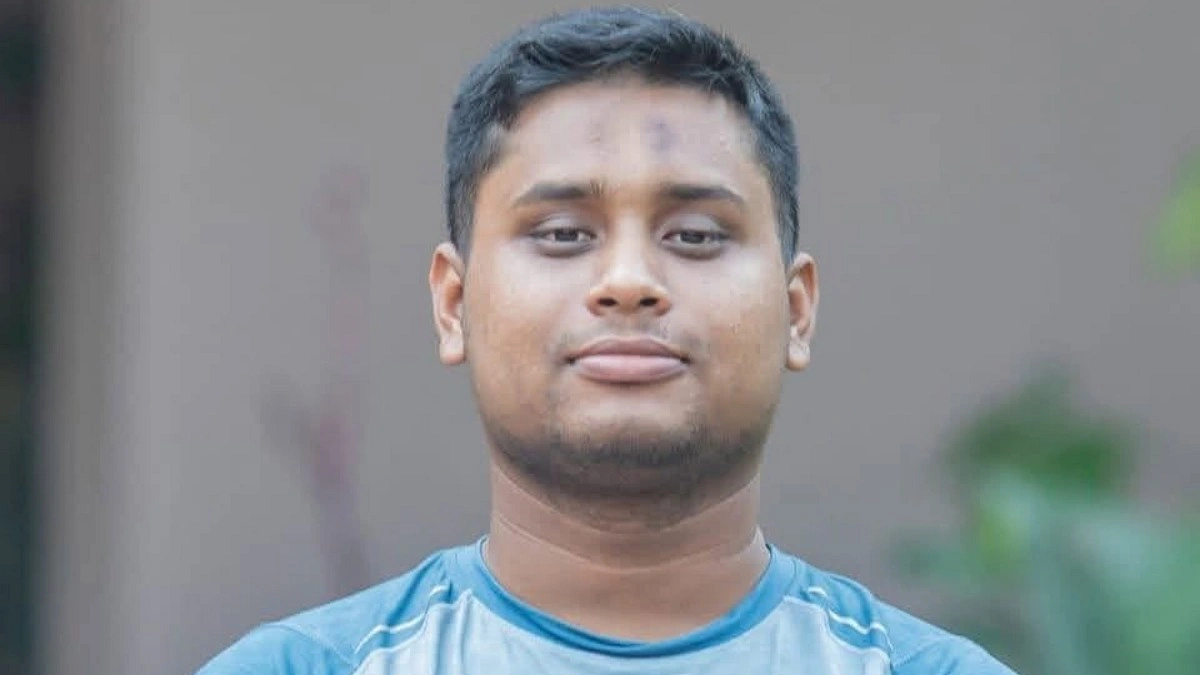 চাঁদাবাজি বন্ধে এমপি হাসনাতের গণভিক্ষা কর্মসূচি