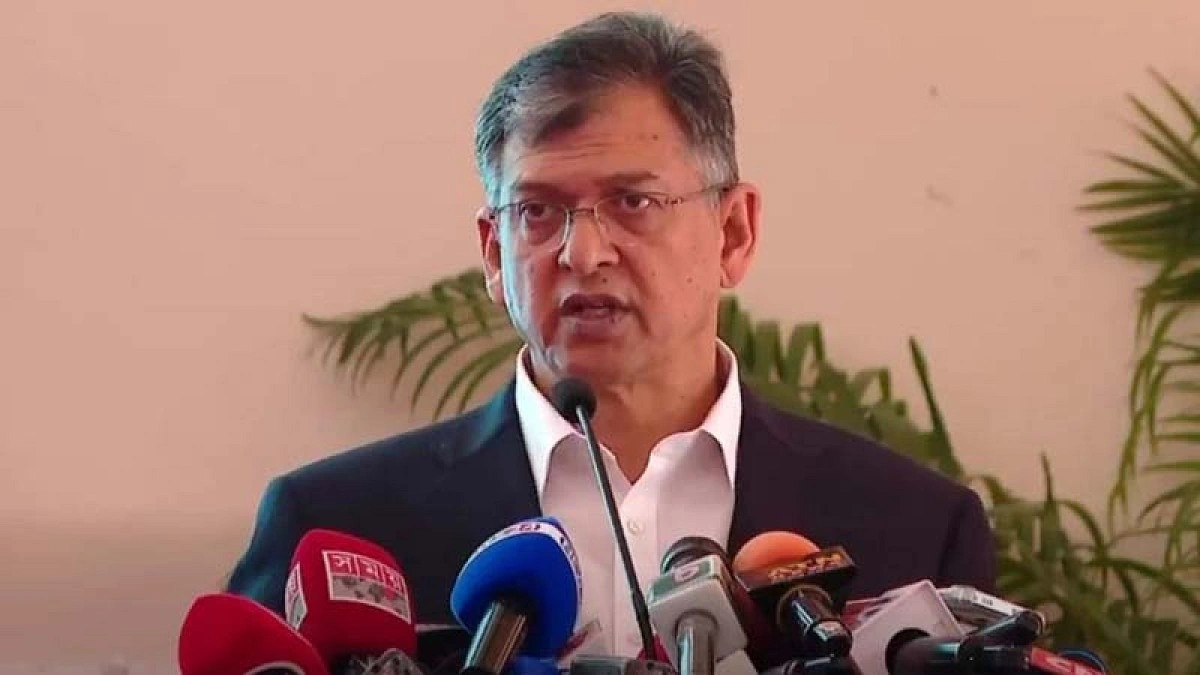 সাইবার সুরক্ষা আইনের মাধ্যমে গণমাধ্যম নিয়ন্ত্রণের লক্ষ্য নেই : স্বরাষ্ট্রমন্ত্রী