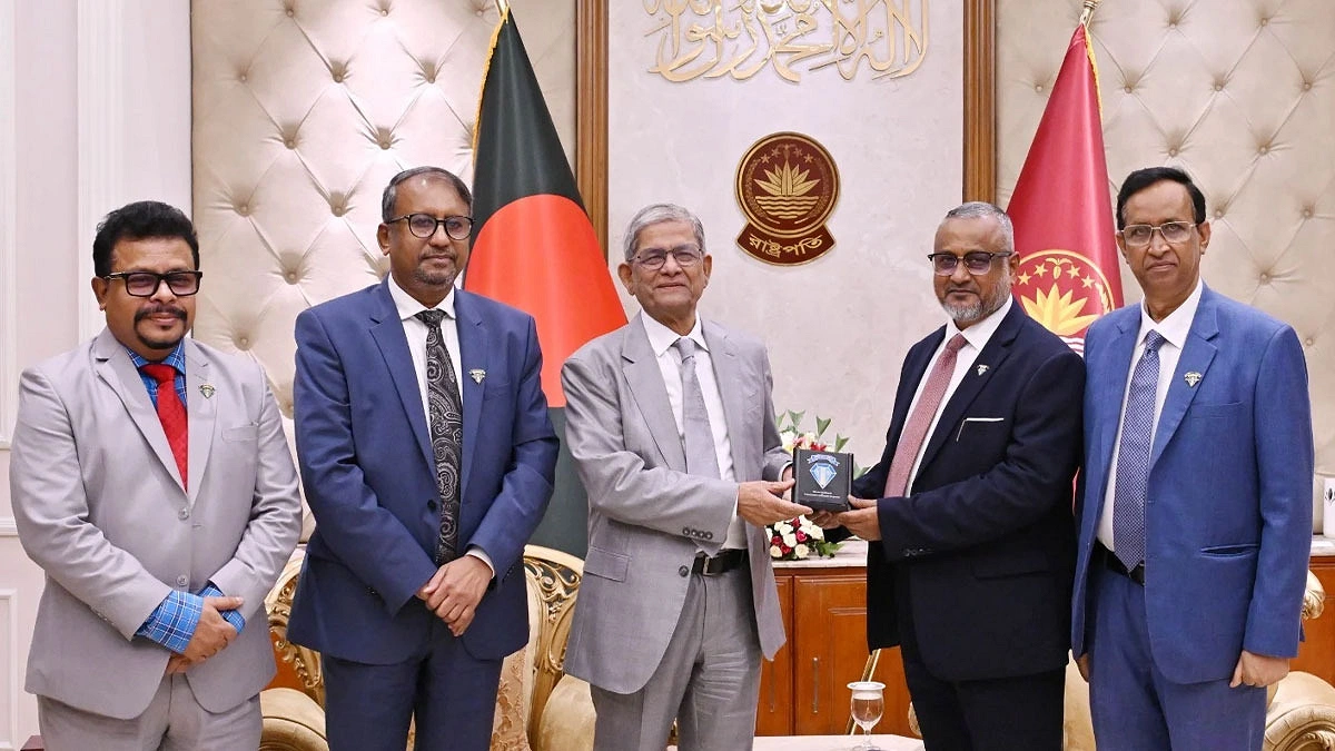 ‘দুর্নীতিবাজ যত প্রভাবশালীই হোক, আইনের আওতায় আনতে হবে’