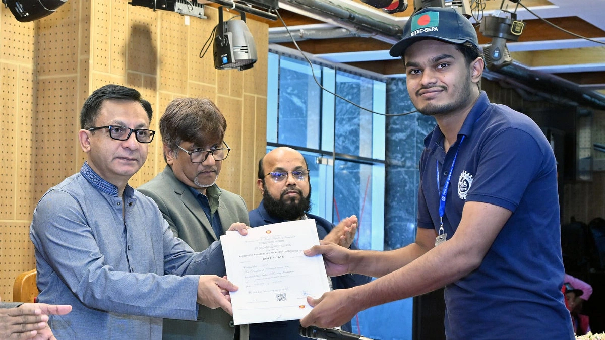 শ্রমঘন শিল্পে দক্ষ জনবল তৈরিতে গুরুত্ব দিচ্ছে সরকার : শিল্পমন্ত্রী