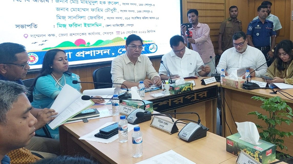 ‘শেখ হাসিনা দেশে ফেরার গুজব ছড়াচ্ছে’