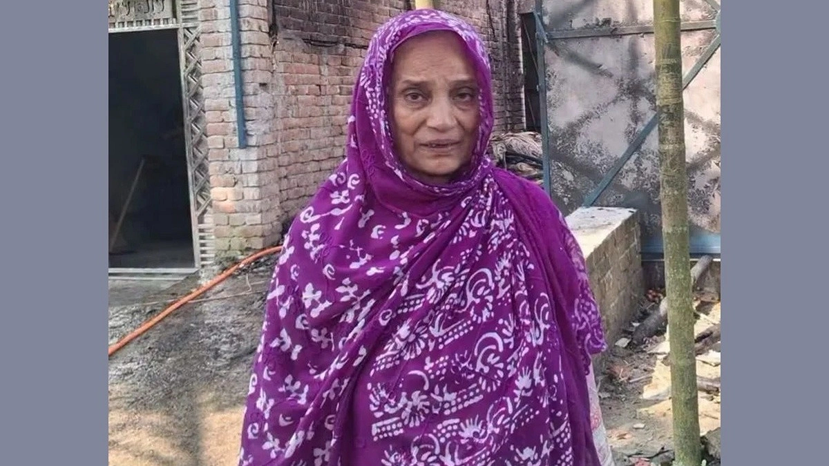 মামলা তুলে নিতে ‘রাজি’ না হওয়ায় আরেক মামলায় বৃদ্ধাকে গ্রেপ্তার