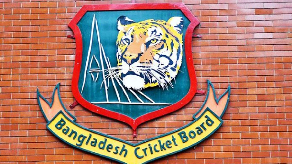 বিসিবি কর্মীদের ‘ফোন তল্লাশি’ ভয়