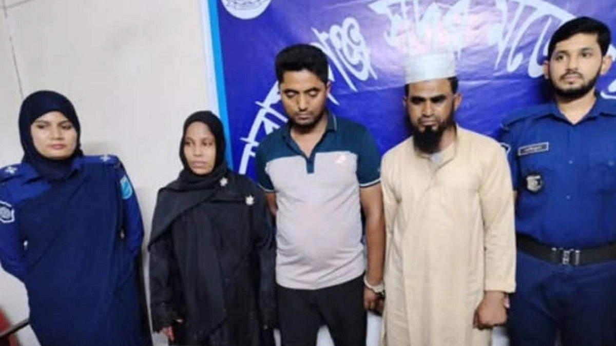নারীর পেটের ভেতর মিলল দুই হাজার ইয়াবা!