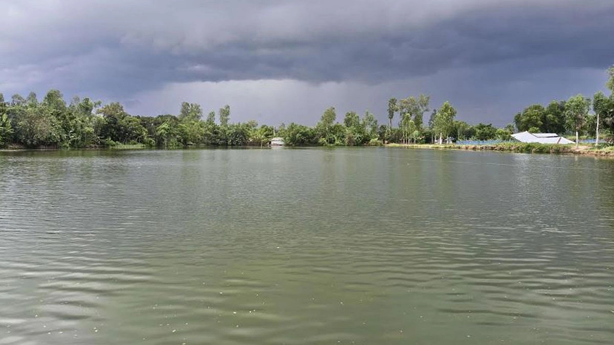 ১৫ লাখ টাকায় বিল ইজারা