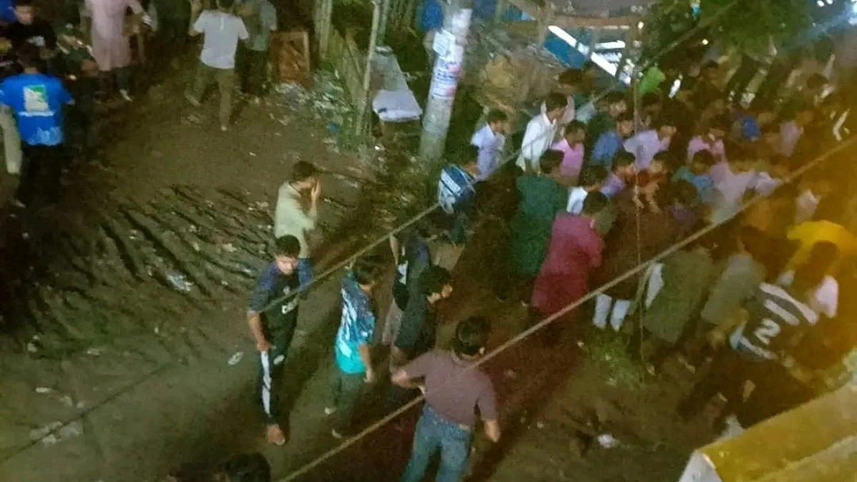 বরিশাল বিশ্ববিদ্যালয়ে দুই বিভাগের শিক্ষার্থীদের ধাওয়া-পাল্টা ধাওয়া