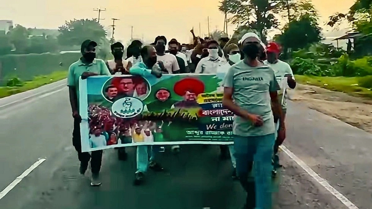 মানিকগঞ্জে নিষিদ্ধ যুবলীগের মিছিল, পুলিশ বলছে ‘জানা নেই’