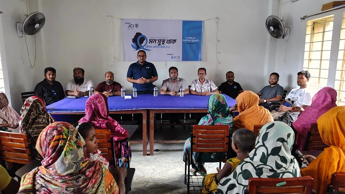 স্বামী হারিয়েও থামেননি, জীবিকার লড়াইয়ে ঘুরে দাঁড়াচ্ছেন বাঘবিধবারা